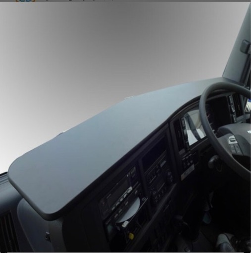 いすゞ　ギガ　フロントテーブル