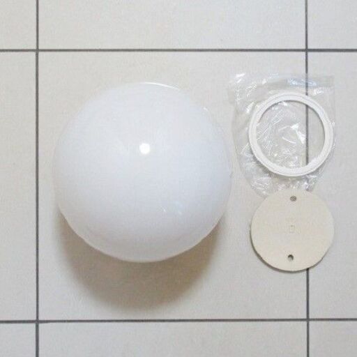 電材整理中～　② ガラスグローブ　希少　レア物　/　保守部材放出　防雨型　屋外照明　外灯　浴室　/　照明器具