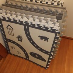 ニトリの大きなジョイントマット32枚　未使用品とほぼ新品！