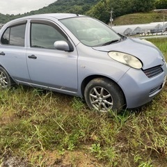 日産マーチ