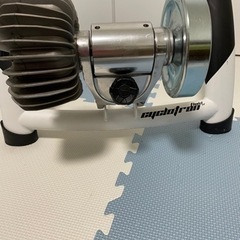 GIANT サイクルトレーナーの画像