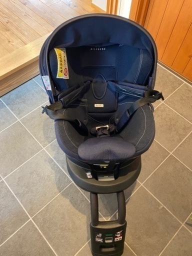 エールべべ　チャイルドシート