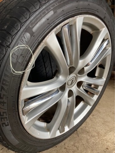 235/45R18 ホイールタイヤ4本セット　5穴　バリ溝タイヤ商談中！