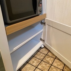キッチン　カウンター収納（キャスター付き）の画像