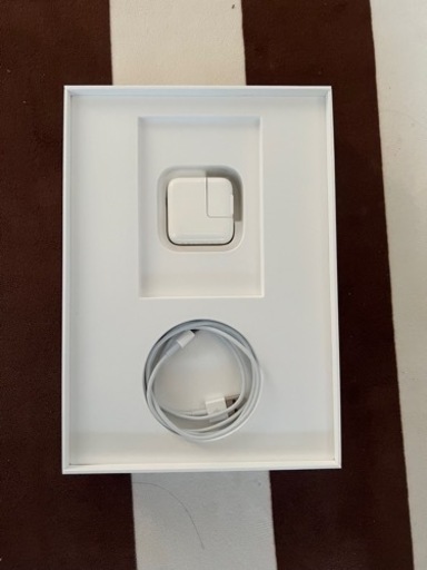 iPad (第6世代) 128GB WiFi+Cellular SIMフリー済