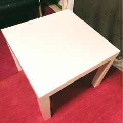 IKEAのローテーブル（白）の画像