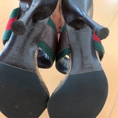 お話中　GUCCI サンダルの画像