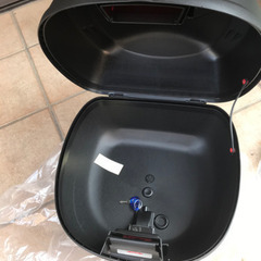 スズキ純正オプション　GIVI　リアボックスの画像