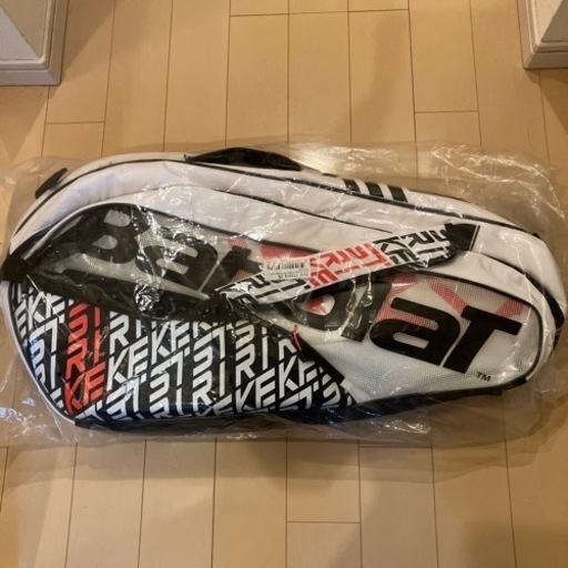 バボラのラケットバッグ(12本収納）