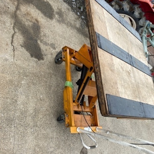 リフトテーブル 油圧式 手押し 台車 キャスター リフトアップ 耐荷重750kg 昇降台 作業台 運搬 荷物 積み下ろし n