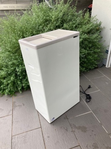 9/29まで サンデン業務用冷凍庫 ストッカー  pーPF-057XF