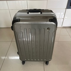 無料 スーツケース(大)