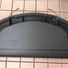 デミオ　DJ型　トノカバーの画像