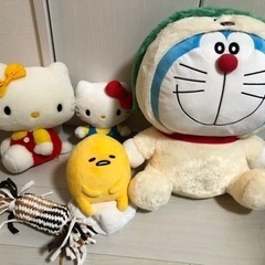 キャラクターぬいぐるみ　キティちゃん・ドラえもん・ぐでたま