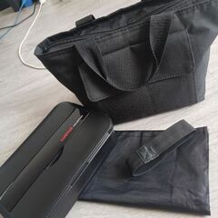 お弁当箱一式と米びつ