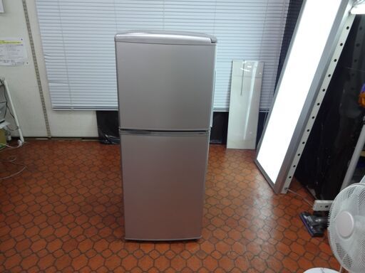 ID 124646　冷蔵庫　2ドア　アクア　140L　2018年製　AQR-141（S)