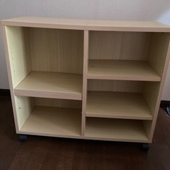 収納棚　キャスター付き