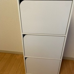 （お取引中）9/28まで　カラーボックス　白　蓋つきの画像