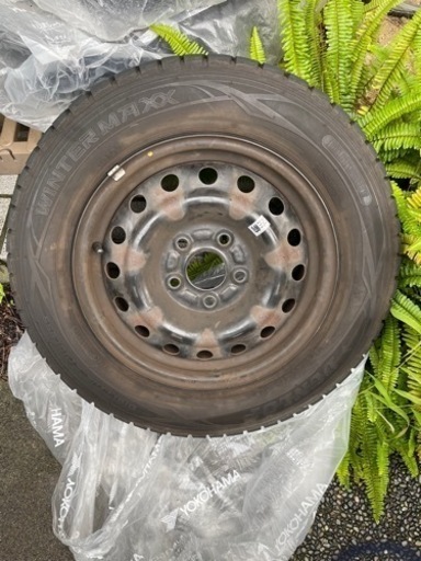 スタッドレスタイヤ ホイール付 195/65R15 