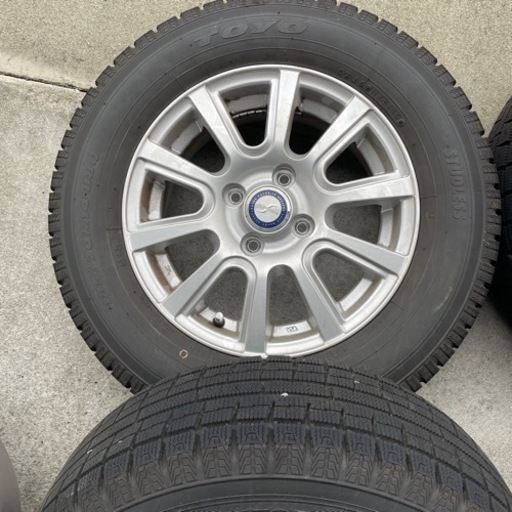 日産ノートなど185/70R14 スタッドレスタイヤ&ホイール