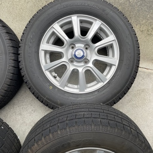 日産ノートなど185/70R14 スタッドレスタイヤ&ホイール