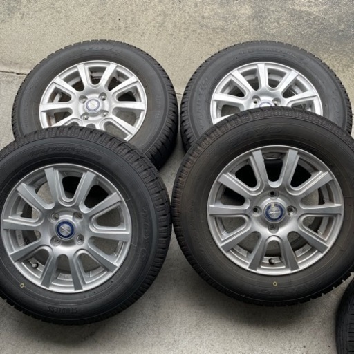 日産ノートなど185/70R14 スタッドレスタイヤ&ホイール