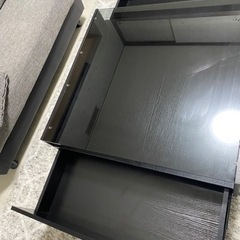 美品　おしゃれなガラステーブルの画像