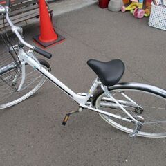 シティサイクル 自転車 27インチ ホワイト 白 カゴ付き ライ...