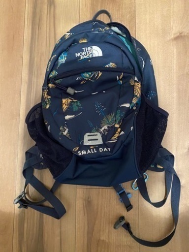 今週末お取り引き限定‼️¥500値上げ中‼子ども用リュック THE NORTH FACE スモールデイ