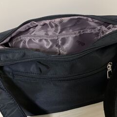 【取りに来てくれる方限定】ショルダーバッグ／ブラック・新品・未使用の画像