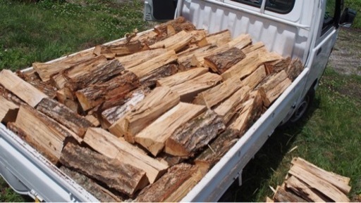 薪の軽トラ詰み放題！軽トラ以外も大丈夫です！