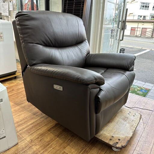 1人掛け電動ソファ ソファ そふぁ ヤマダオリジナル YES14000DBR1Pカワ 幅98cm 本革 ブラウン色 価格82280円?