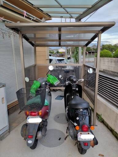 サイクルポート（原付２台停められます。）