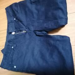 GU　ストレッチジーンズ　黒の画像