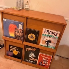 ディスプレイラック 木製 本棚 収納 ラックの画像