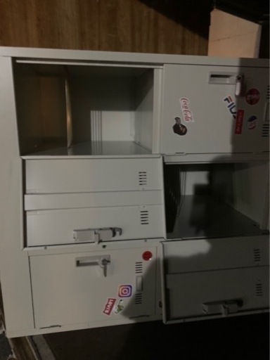 ロッカー　12個入ります