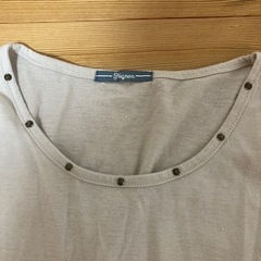レディース服　Tシャツ　秋冬服の画像