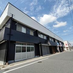 ガレージや車庫としても利用可能。地域最安値の店舗・事務所。スター...