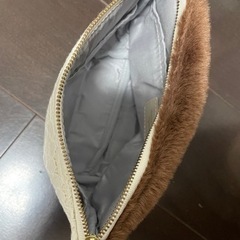イノブンオリジナル　ファーポーチの画像