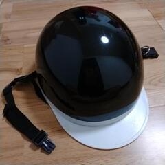 ②ヘルメット 半ヘル 黒つや有