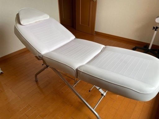 エステ台　施術　白