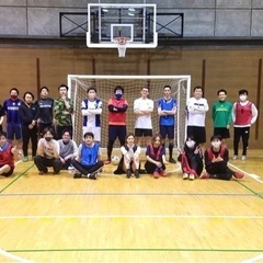 10/11(火)18:20〜渋谷区の人工芝コートでフットサル！未経験初心者、女の子も大歓迎⚽️🧡 - 渋谷区