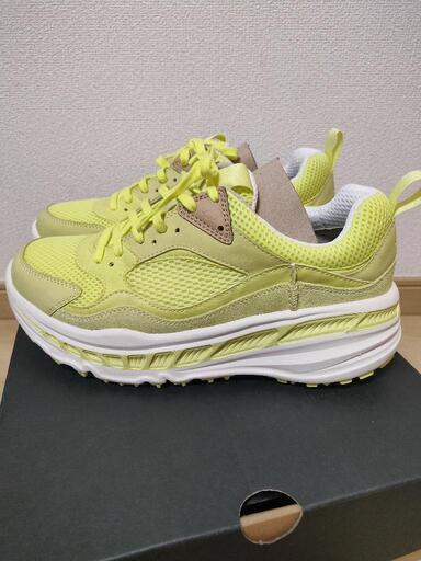 【新品・値下げ】UGGスニーカー27cm M CA805MESH