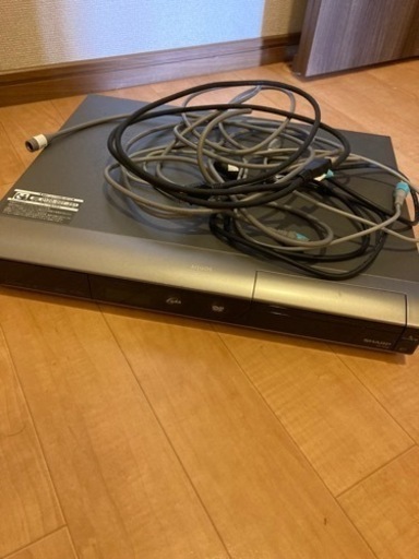 SHARP DV-AC82 DVDプレーヤー　録画機能、リモコン付き