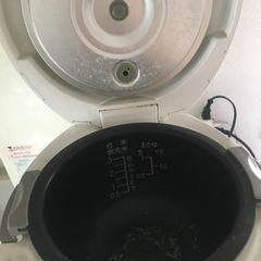 炊飯器の画像
