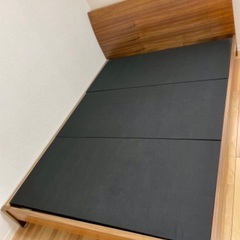 【購入内諾済】ニトリ　コンセント付きダブルベッド　マットレス付きの画像