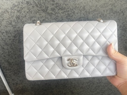 シャネルの鞄　新品