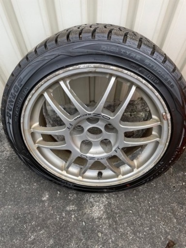 スタッドレスWINTER MAXX WN01 215/45 R17