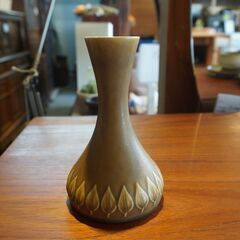 デンマーク KRONJYDEN クロニーデン社のJens H. Quistgaard(イェンス・クイストゴー)デザイン Relief(レリーフ) フラワーベース/花瓶。一輪挿しにもおススメ♪CI249の画像