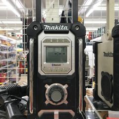  ✨マキタ　充電式ラジオ　MR106　中古✨うるま市田場✨